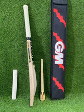 GM DXM Cricket Bat