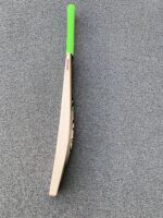 Dominate the Crease with the Kookaburra Kahuna Icon Limited Edition English Willow Grade 1 Bat