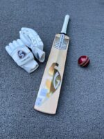 SG Sunny Gold Classic Original LE (Limited Edition) English Willow Grade 1 Cricket Bat