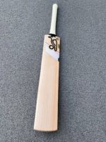 Unleash Your Full Potential with the Newbery Master 100 Edition English Willow Grade 1 Cricket Bat