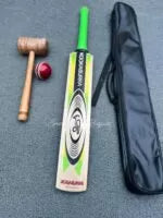 Kookaburra Kahuna Icon: Martin Guptill Edition English Willow Grade 1 Cricket Bat